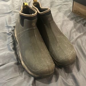 Like-New: Alpha Muddy Mid